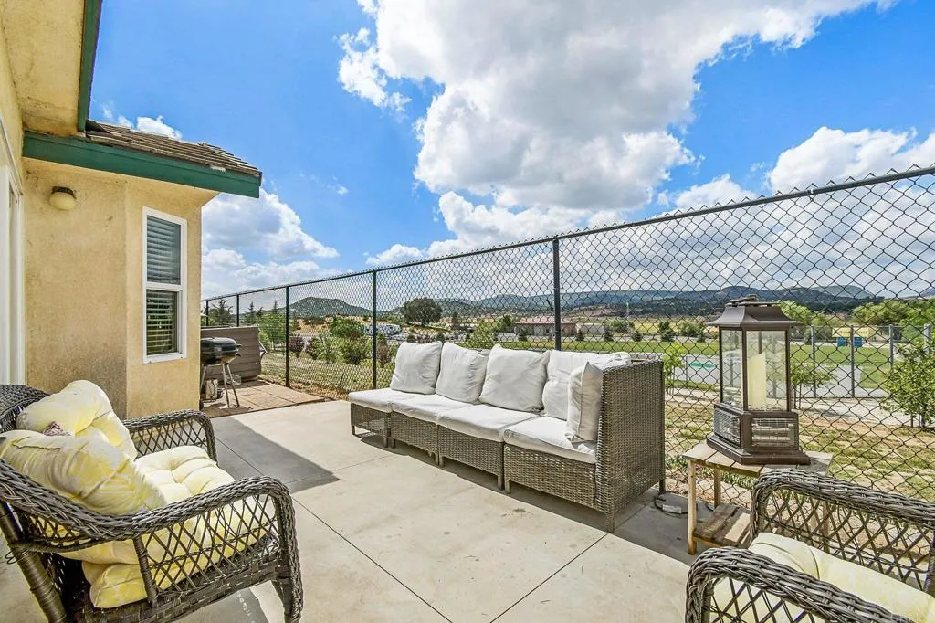 https://cdn.realtyfeed.com/cdn/127/306685017/a32caf1ab8c6a8f599734e91204b2115.webp