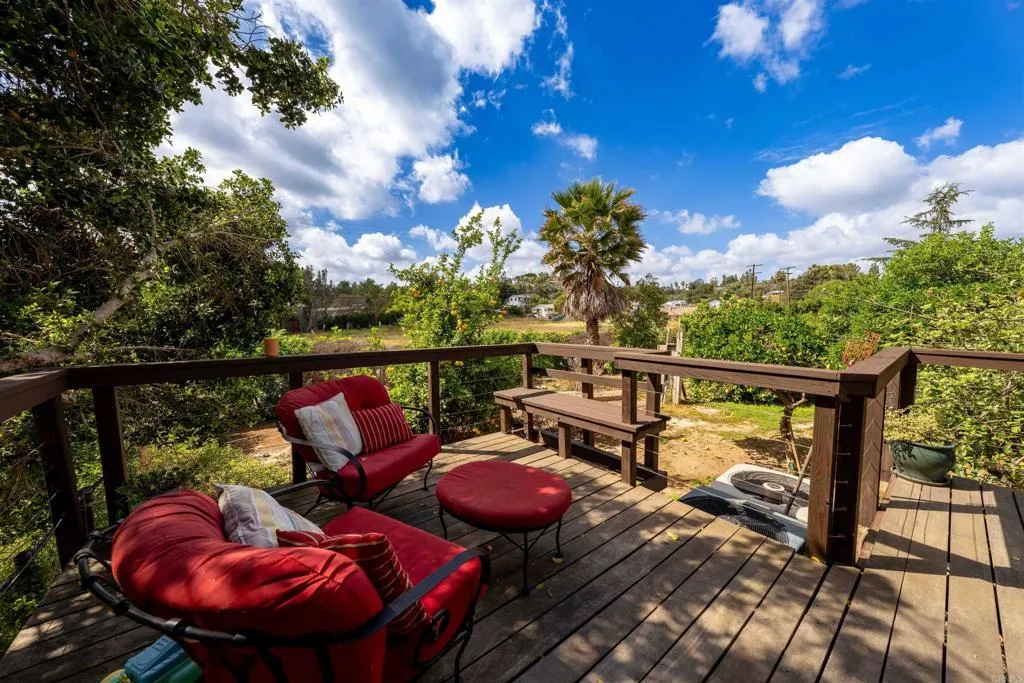 https://cdn.realtyfeed.com/cdn/127/306685021/05e203c9a635bf5ddfa0fd054e7751fb.webp
