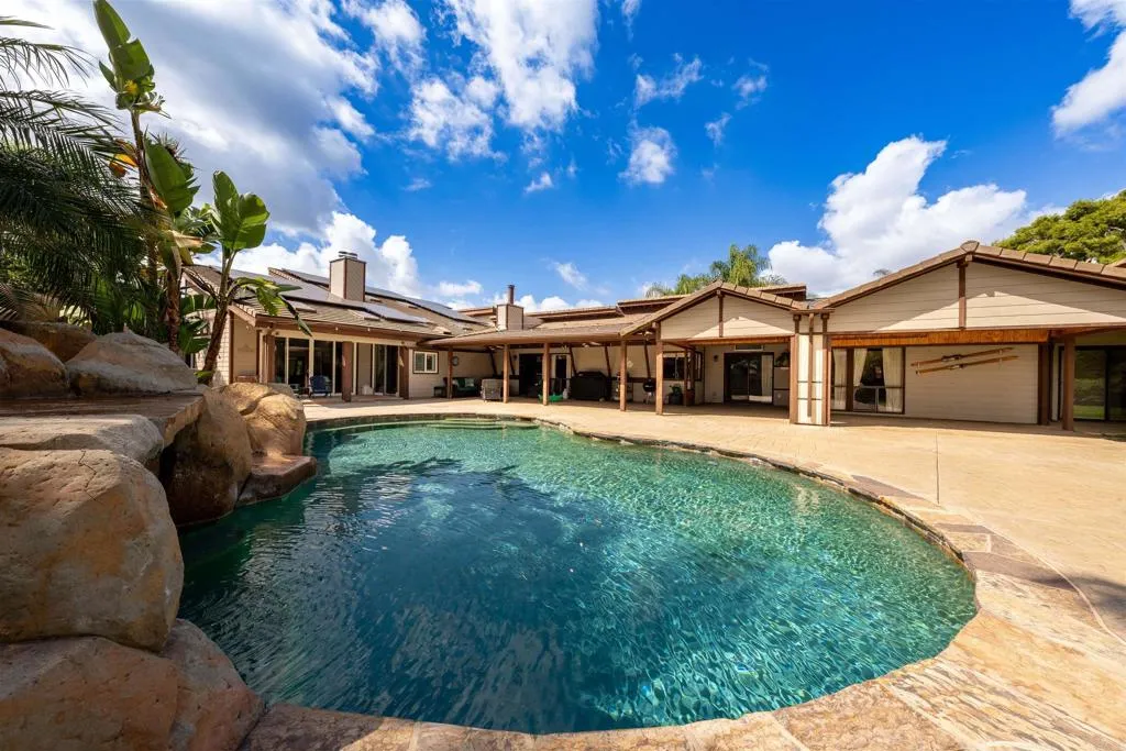 https://cdn.realtyfeed.com/cdn/127/306685021/0d24feab799b5052a397dbb197b3745e.webp