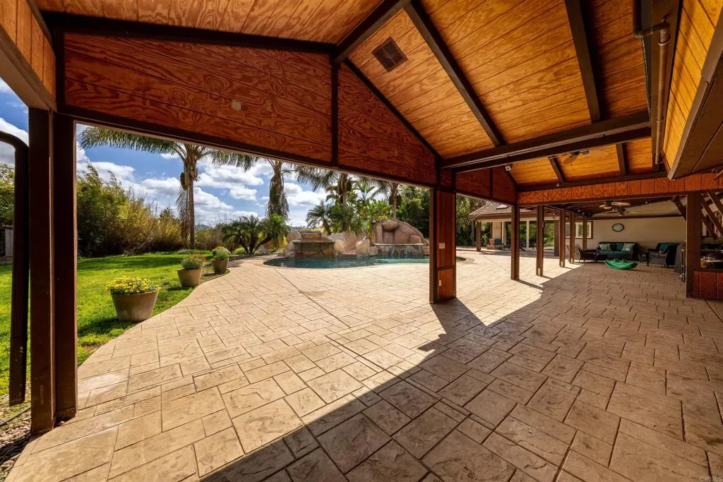 https://cdn.realtyfeed.com/cdn/127/306685021/5270e72c902bbfd2d1a336a9e0544dbf.webp