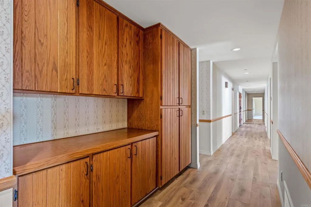 https://cdn.realtyfeed.com/cdn/127/306685021/94f80d1147d76489df865861f9fd7b3a.webp