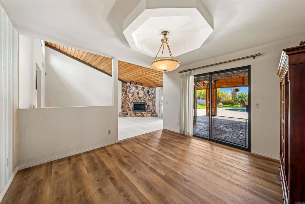 https://cdn.realtyfeed.com/cdn/127/306685021/a6ebbd832b5e460288cf25151fb4090f.webp