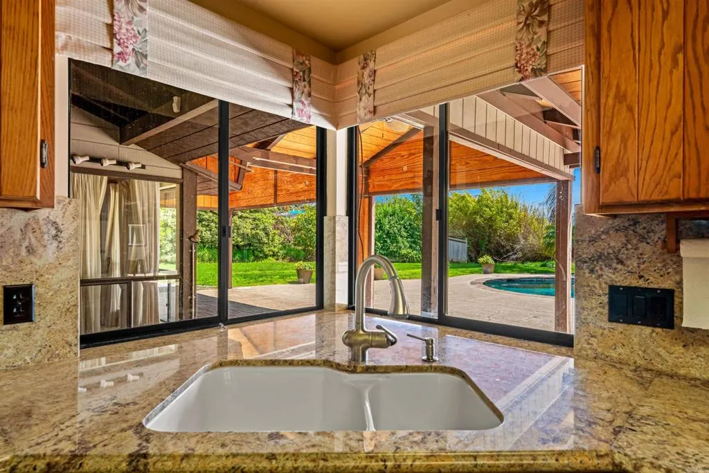 https://cdn.realtyfeed.com/cdn/127/306685021/abe75aa1e93f3708e3547cbdca880b09.webp