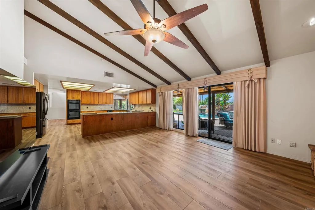 https://cdn.realtyfeed.com/cdn/127/306685021/db2fb328aea3400ac8afd337c225cdd3.webp