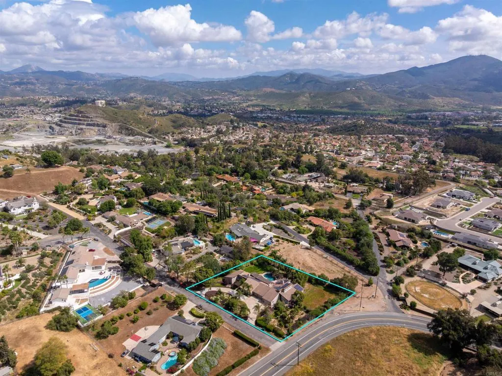 https://cdn.realtyfeed.com/cdn/127/306685021/eeca88d0999b17ac43ebd16759cce237.webp