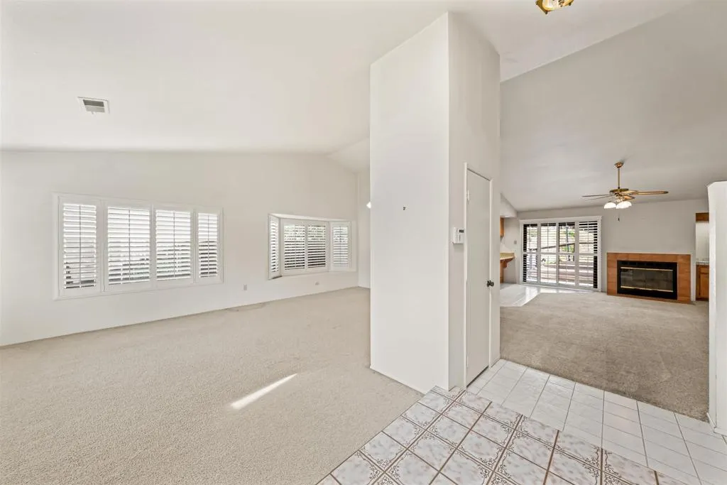 https://cdn.realtyfeed.com/cdn/127/306685029/216ef94204d321a2439d34aefd1a5a7c.webp