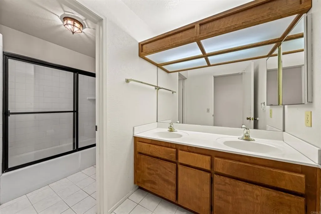 https://cdn.realtyfeed.com/cdn/127/306685029/e6d56a9f8d741273fb315133a6c5a61e.webp