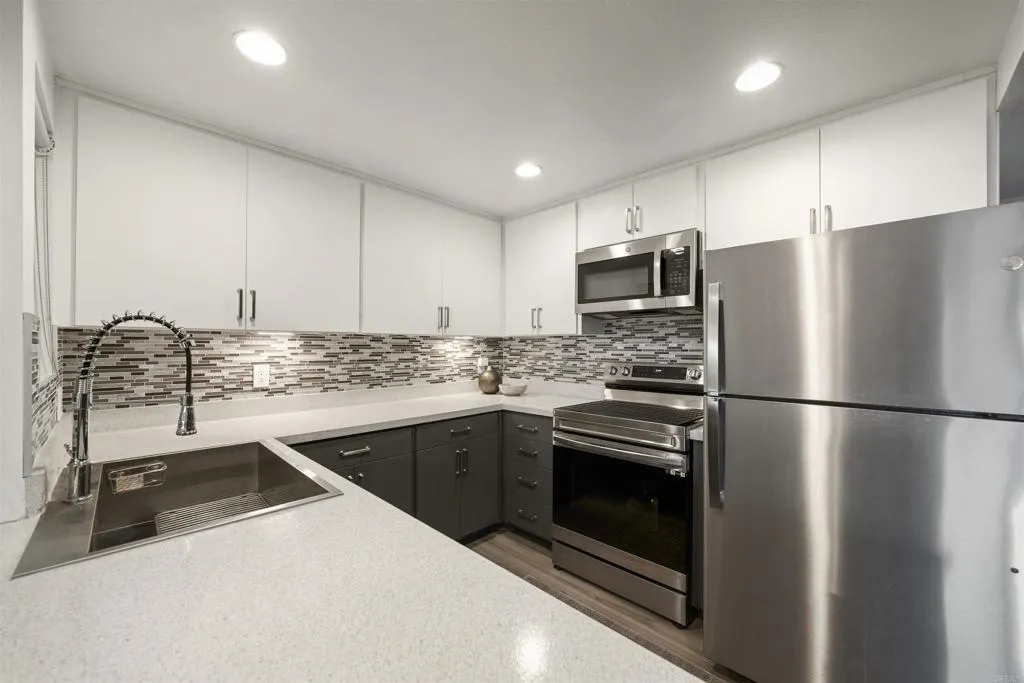 Photo #12: PTP2602566 Listing: Photo #12