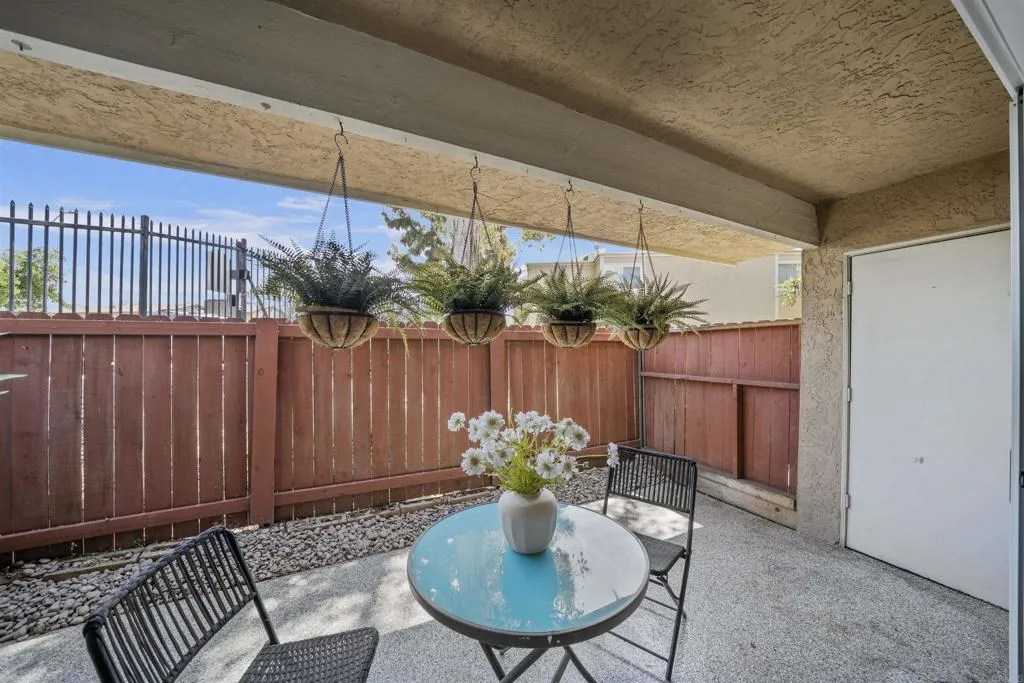 https://cdn.realtyfeed.com/cdn/127/306685122/f409a6bb54a2c9ac1926580c785f8274.webp
