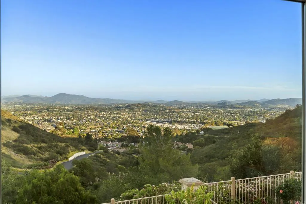 https://cdn.realtyfeed.com/cdn/127/306685148/33c9e398565dae01406d091d4b77f206.webp
