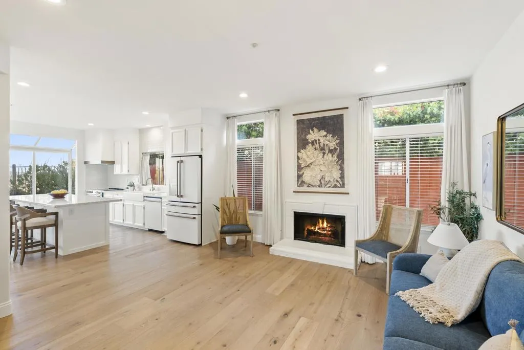 https://cdn.realtyfeed.com/cdn/127/306685148/ca0b15d14a51ff28bc907c233da26acf.webp