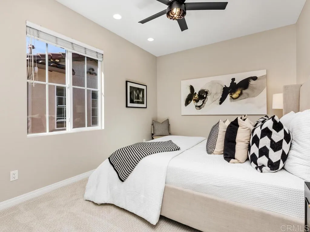 https://cdn.realtyfeed.com/cdn/127/306685155/802cd0153b842de2bd977a9de96517c4.webp