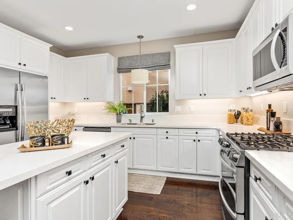 https://cdn.realtyfeed.com/cdn/127/306685155/8d954093c985c2d7a062ca2340e73e8b.webp