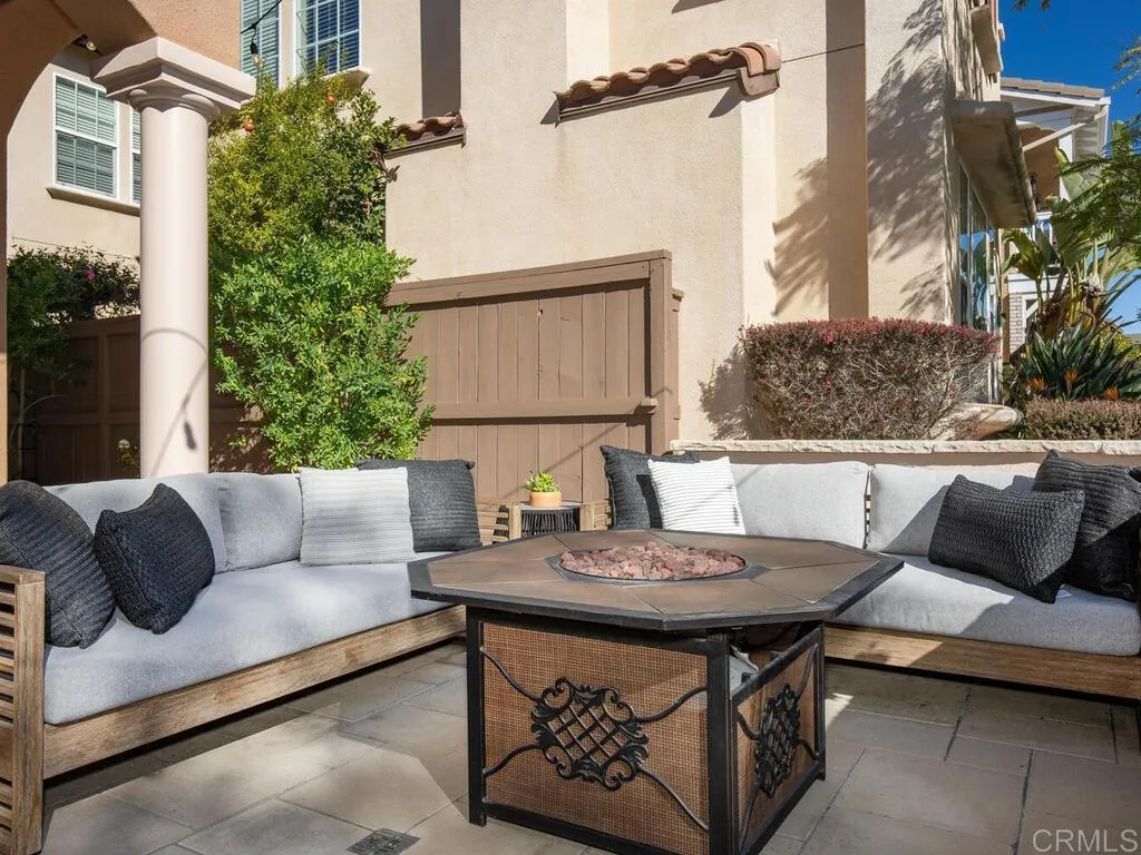 https://cdn.realtyfeed.com/cdn/127/306685155/c7aaeb117a1573bd0ce87326624b7ac1.webp