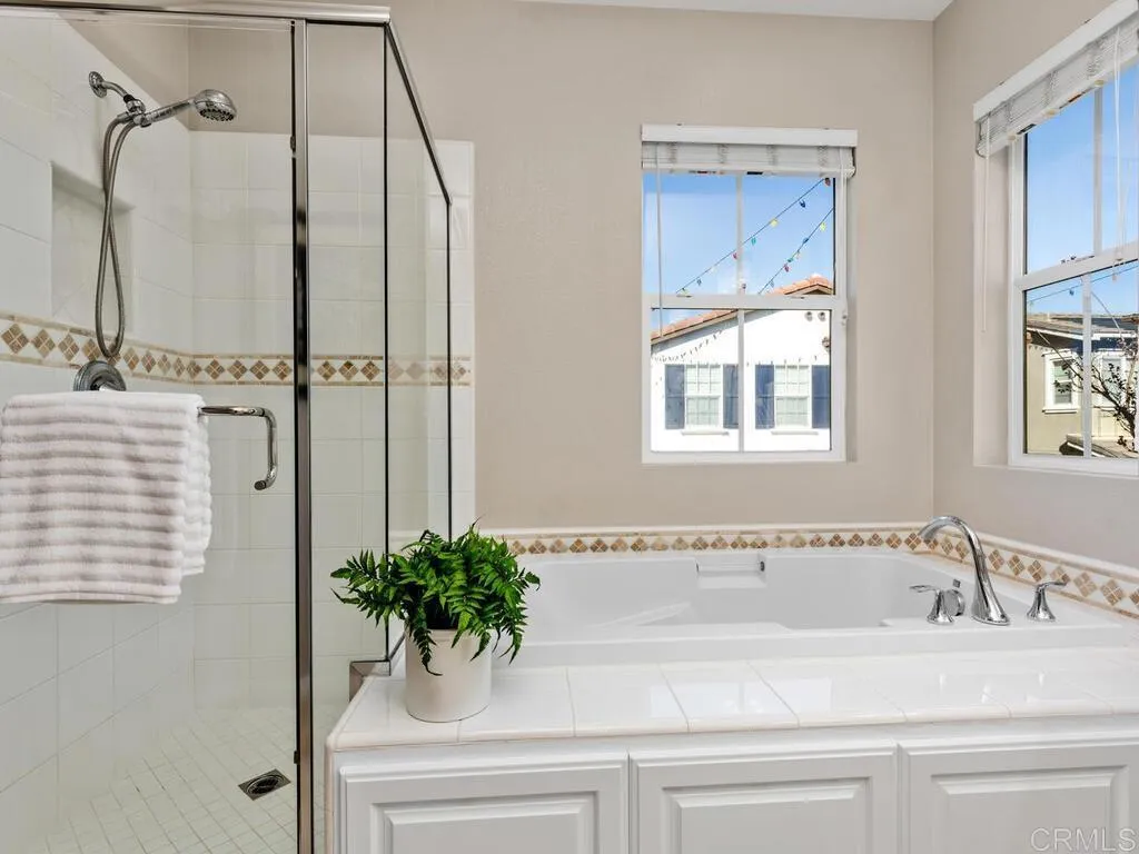 https://cdn.realtyfeed.com/cdn/127/306685155/c94f2821be8d32d19b38da1026b28b5f.webp