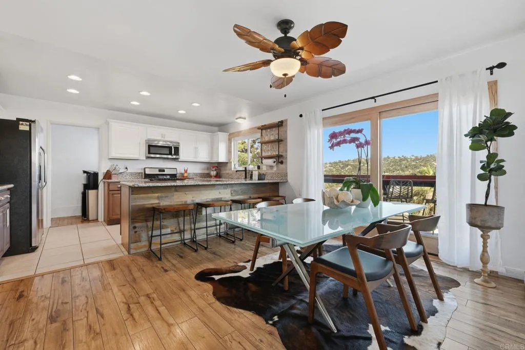 https://cdn.realtyfeed.com/cdn/127/306685220/5d1ec142f3f66628263242c10ed42f77.webp
