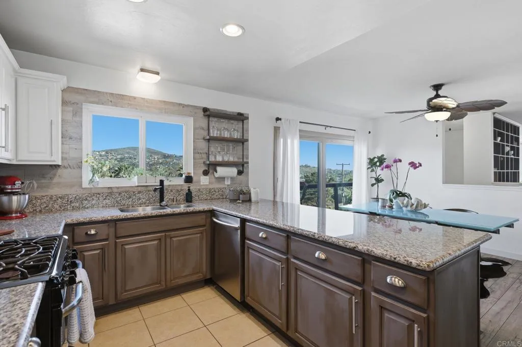 https://cdn.realtyfeed.com/cdn/127/306685220/93be8ae86221eb9102d8a06883c4f02d.webp