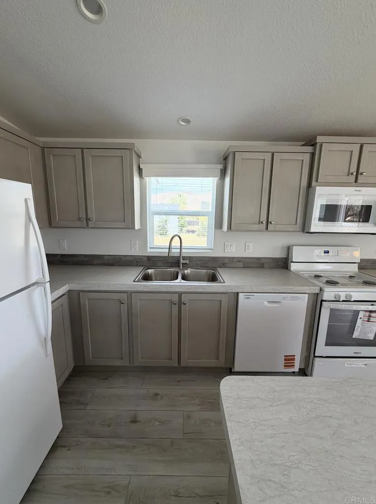 https://cdn.realtyfeed.com/cdn/127/306685257/4d5a6efc01a09b1a6d06b01f6915b4db.webp