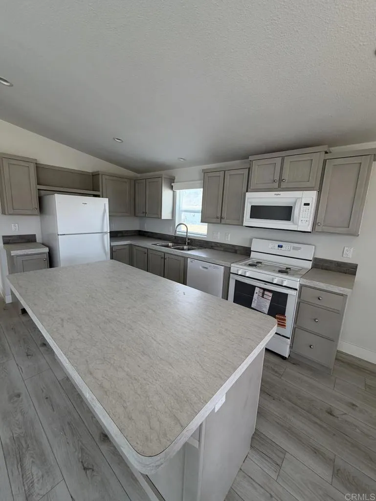 https://cdn.realtyfeed.com/cdn/127/306685257/b1507c113e6e0c51c83e022d15e5d7e7.webp