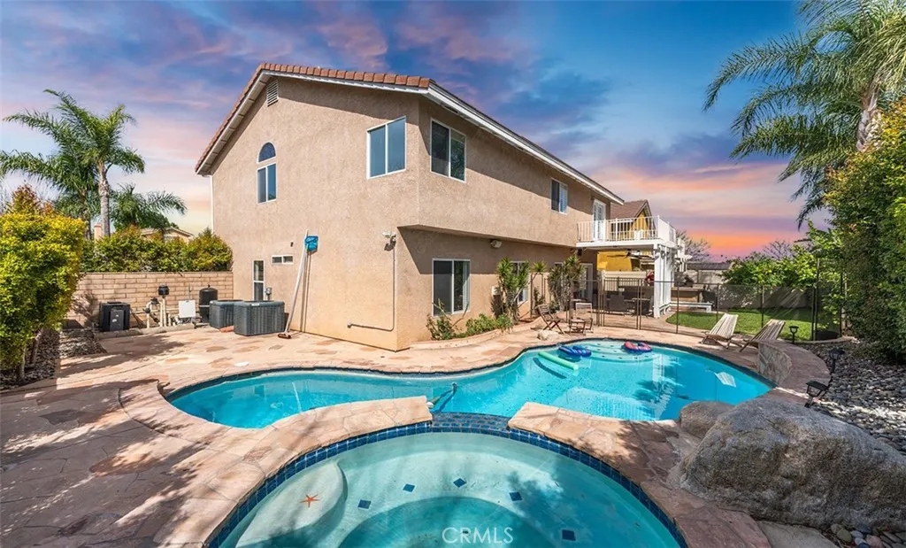 Corona, CA 92882