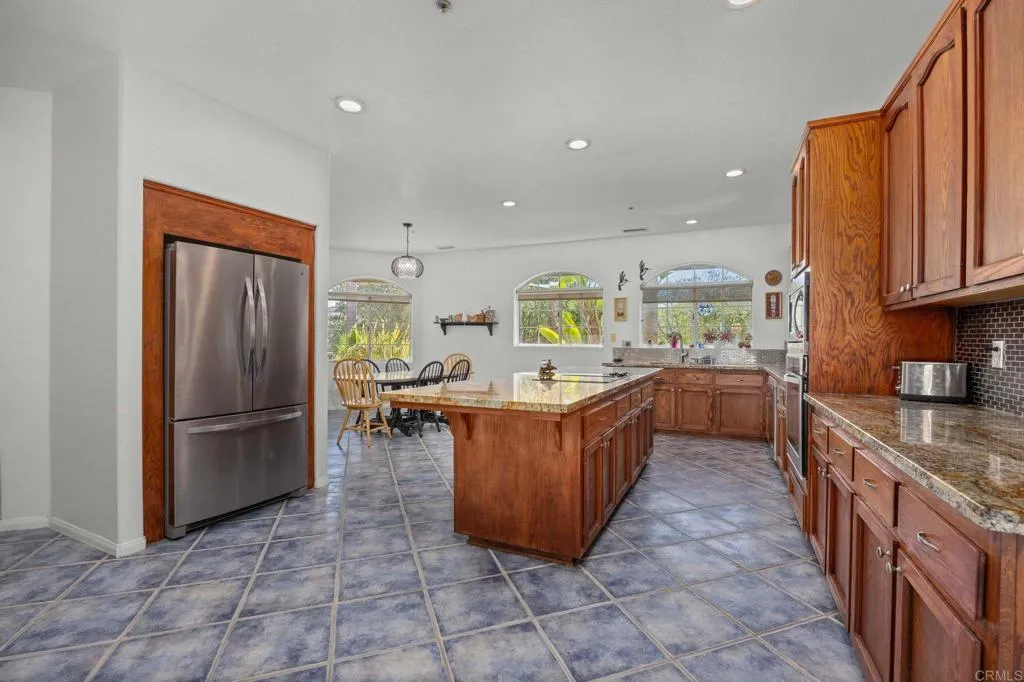 https://cdn.realtyfeed.com/cdn/127/306685302/19e1300ddd93fa750ca3a3b4b2f57799.webp