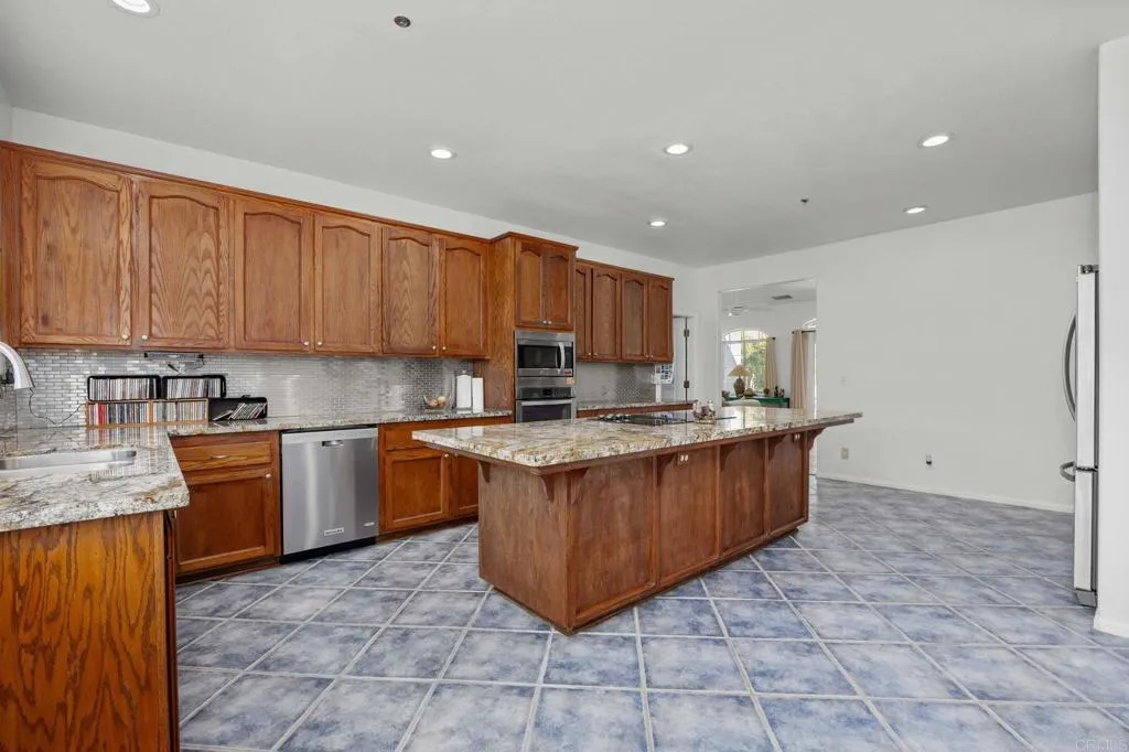 https://cdn.realtyfeed.com/cdn/127/306685302/362c3c657b486ac7e4dab935bac3b407.webp