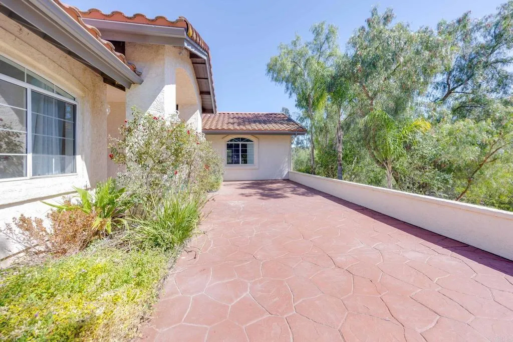 https://cdn.realtyfeed.com/cdn/127/306685302/aa02c5098e037b129929f56f9344130f.webp