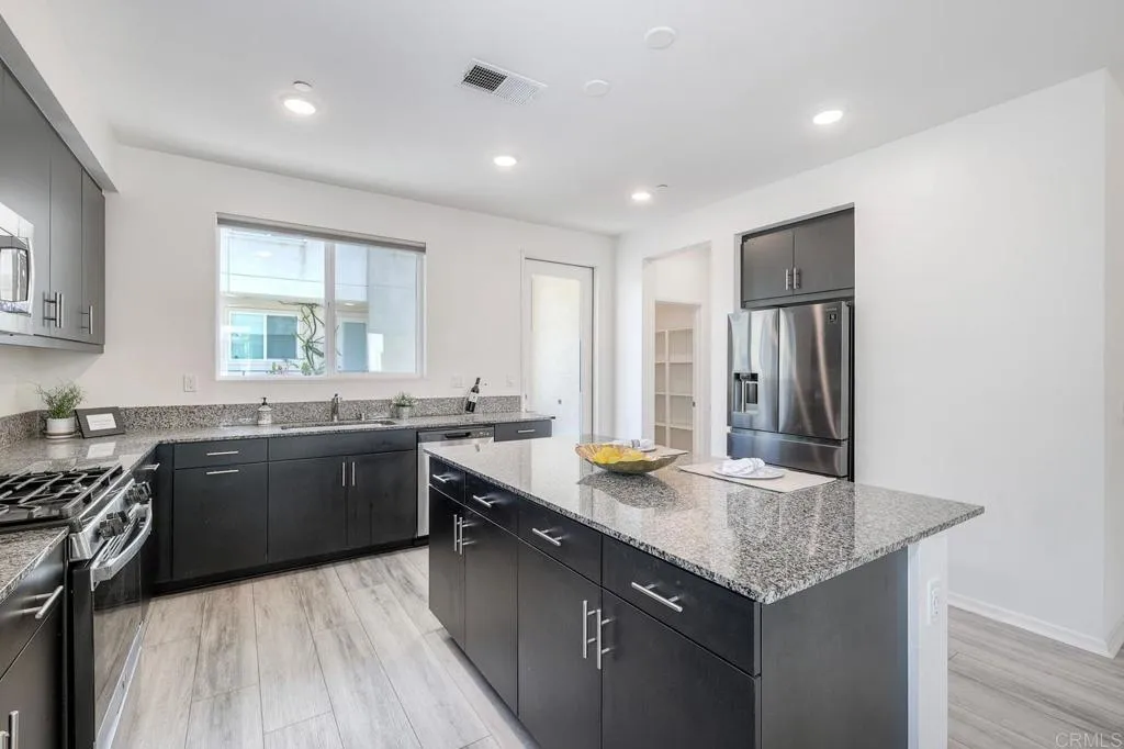 Photo #12: PTP2602574 Listing: Photo #12