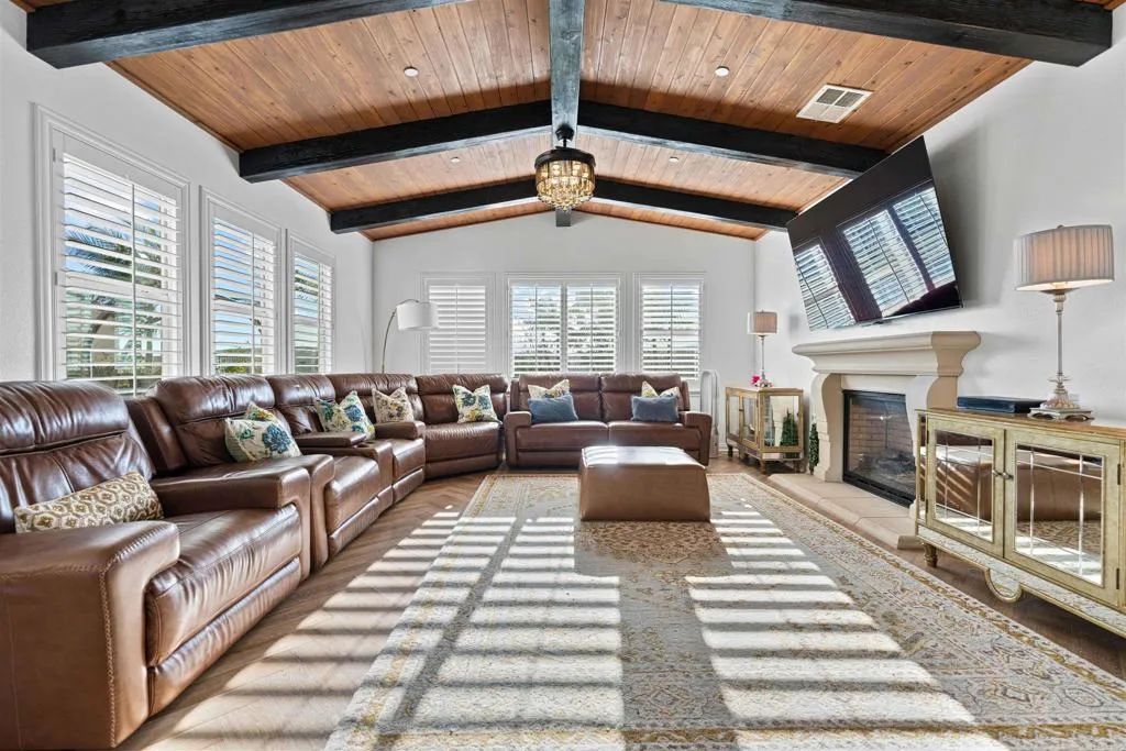 https://cdn.realtyfeed.com/cdn/127/306685484/6b4416b358e7031531c28da1c207094f.webp