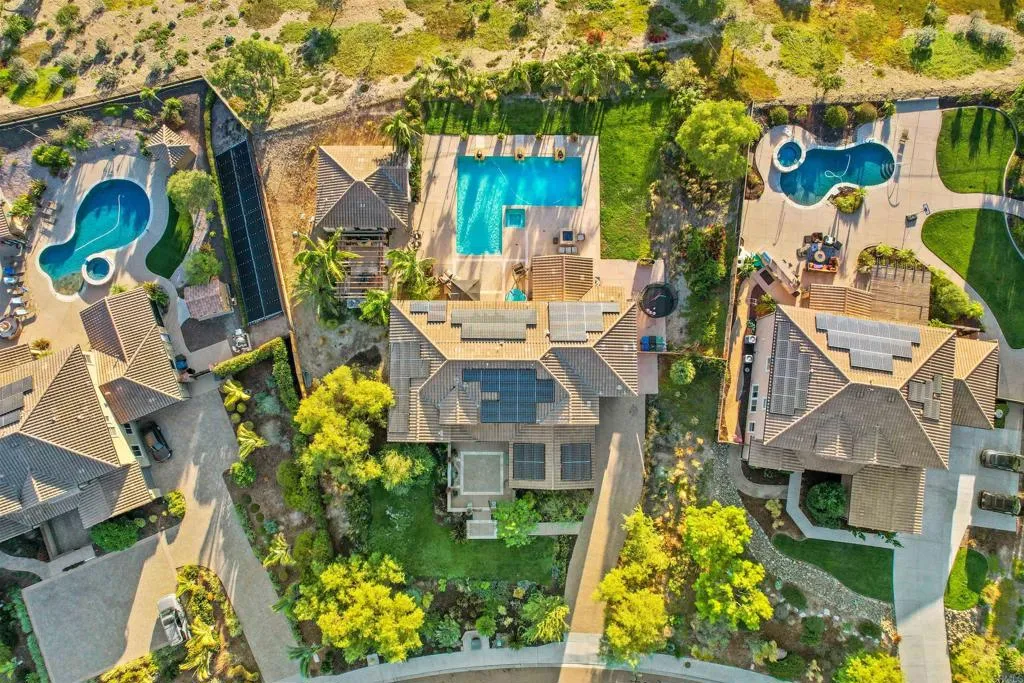 https://cdn.realtyfeed.com/cdn/127/306685484/c7a876ed3f90fb92fa7cf7db4072bac2.webp