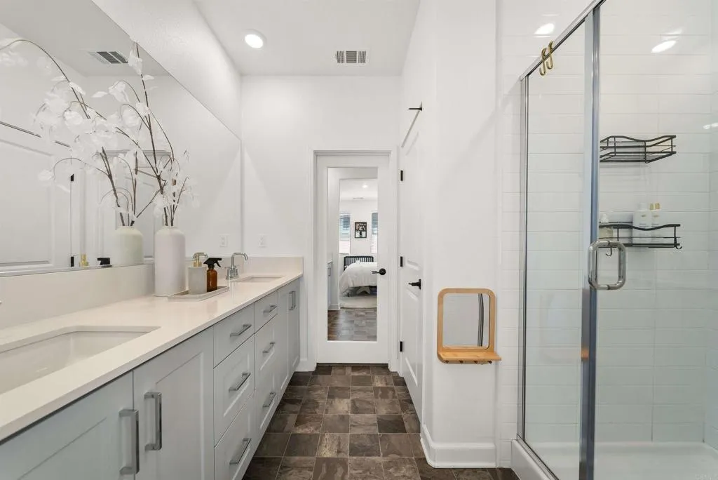 https://cdn.realtyfeed.com/cdn/127/306685531/467909a0f7cab95e97d5a2a27dfb94d4.webp