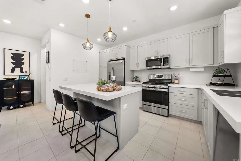 https://cdn.realtyfeed.com/cdn/127/306685531/dc9c1f1ec328a3ef56ecf1668c883474.webp