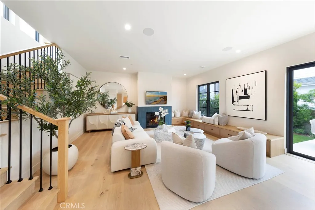 1594 Redlands Place, Costa Mesa, CA 92627 - Photo 4 of 32, Costa Mesa, CA