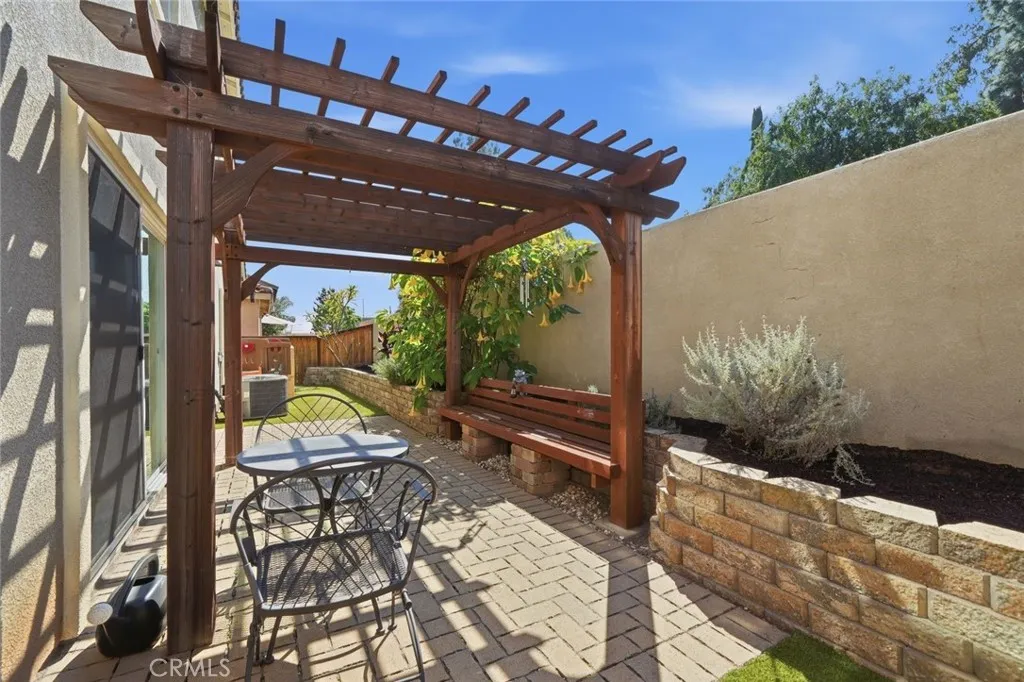 https://cdn.realtyfeed.com/cdn/127/306685586/1a7fdbefdb638962eea0ba78fa8c79c8.webp