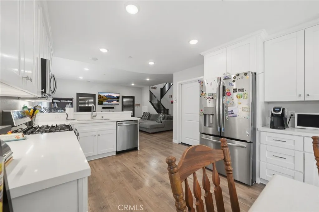 https://cdn.realtyfeed.com/cdn/127/306685586/55f410f83fe80d07f4e3d158b8d5a1c4.webp