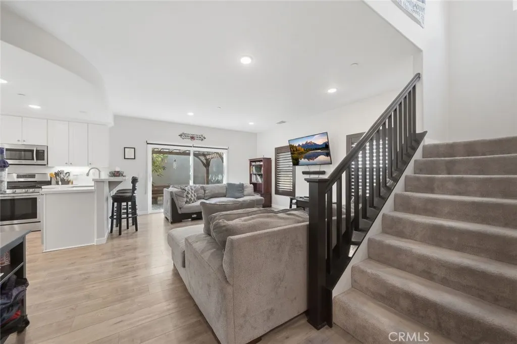 https://cdn.realtyfeed.com/cdn/127/306685586/9a960583107d64b758ec4047a9c976d9.webp