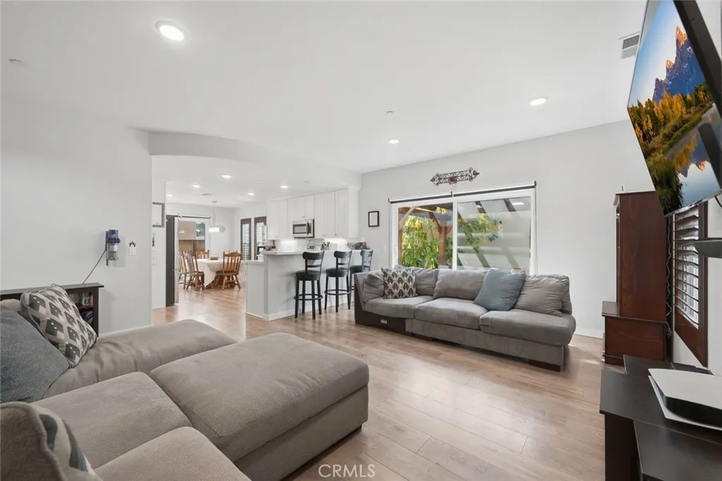 https://cdn.realtyfeed.com/cdn/127/306685586/d0a45b58f4b3d8bb9ea7d8319c7da981.webp
