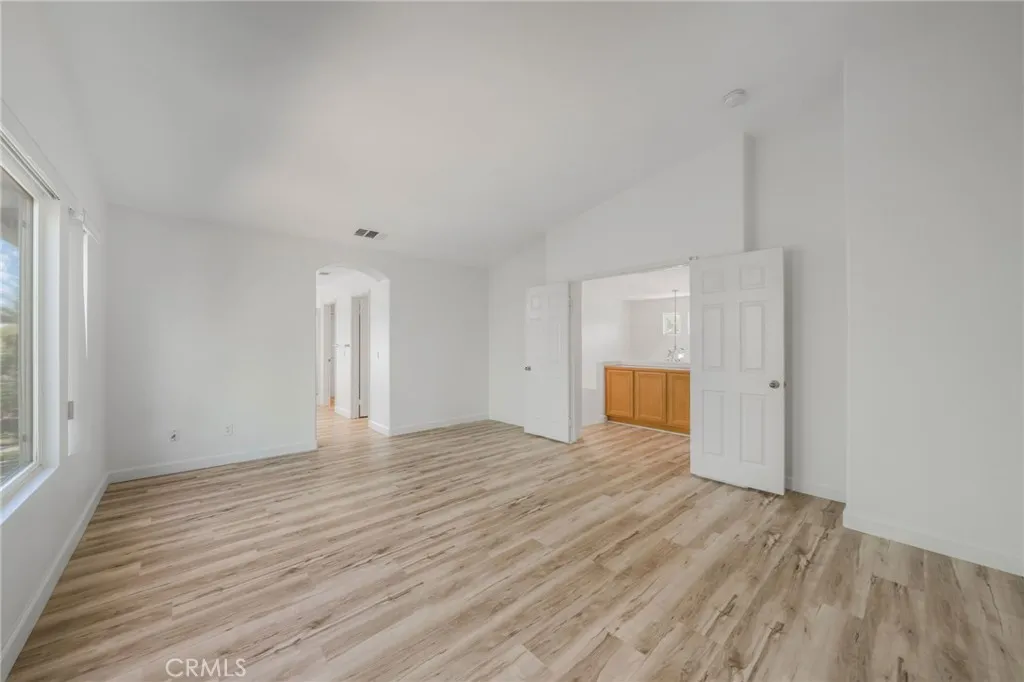 https://cdn.realtyfeed.com/cdn/127/306685603/9d723ccf5a6bbbb6a6cf8eb42187076b.webp
