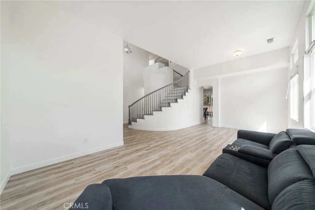 https://cdn.realtyfeed.com/cdn/127/306685603/cdba176a0a9489dc9e0c8561642ddb3c.webp