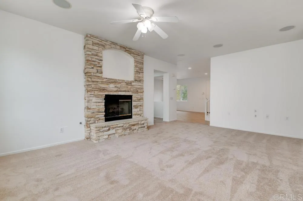 https://cdn.realtyfeed.com/cdn/127/306685639/4f68c90c1b1d6c70d3d2a54a8afac327.webp