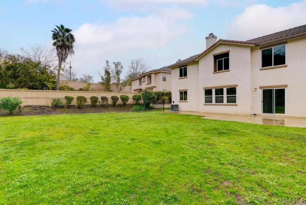 https://cdn.realtyfeed.com/cdn/127/306685639/6ffd458534708e3f33f7a4738de2f754.webp