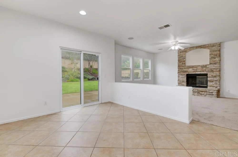 https://cdn.realtyfeed.com/cdn/127/306685639/f0e16f2ea53c7573118c81f5bb4e0d9d.webp