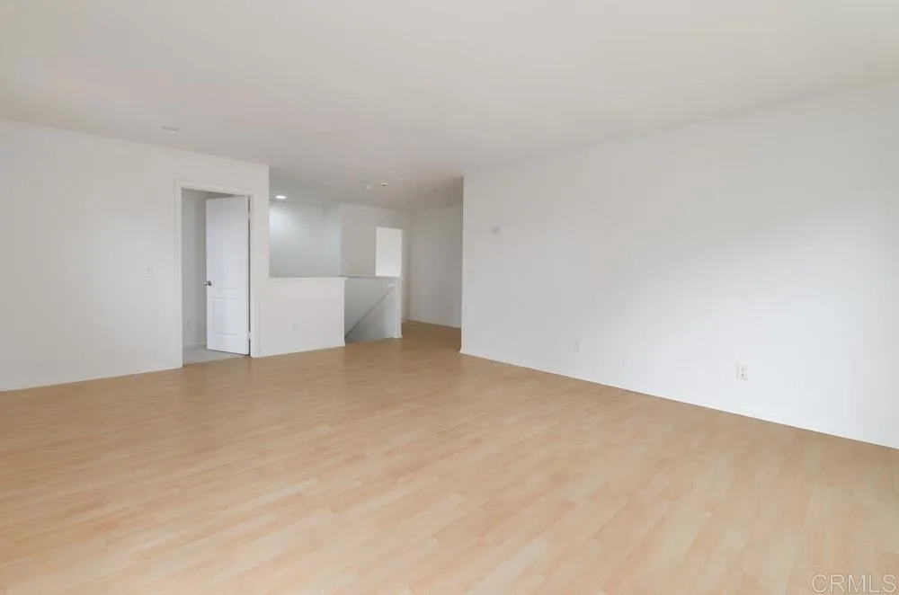 https://cdn.realtyfeed.com/cdn/127/306685639/f34194d0357db116d7276cfe448ad19b.webp