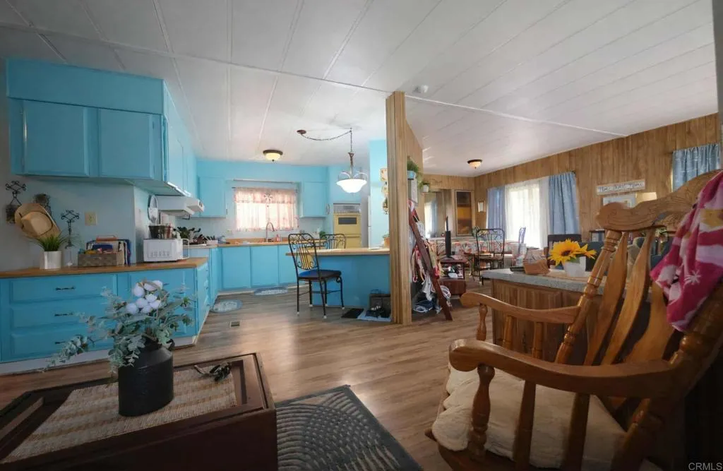 https://cdn.realtyfeed.com/cdn/127/306685655/07fe75d2a6a0081fc031977bb088bdda.webp