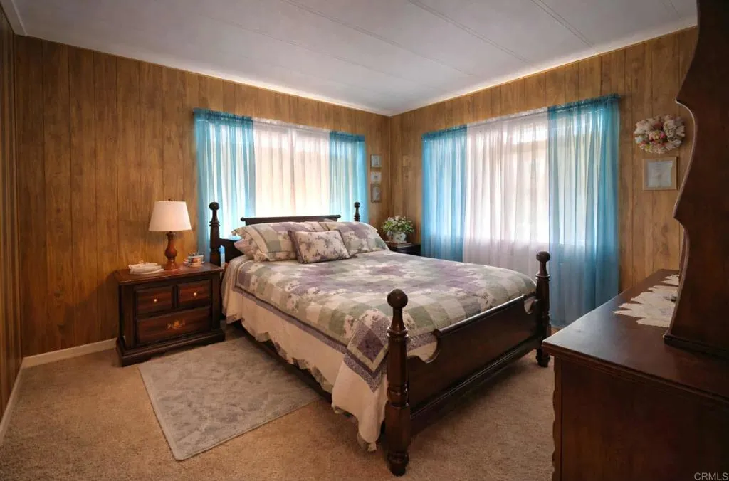 https://cdn.realtyfeed.com/cdn/127/306685655/0a54328efb32444effa2aae83c858d2e.webp
