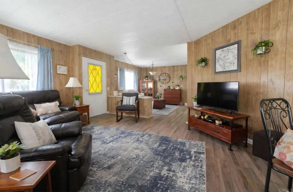 https://cdn.realtyfeed.com/cdn/127/306685655/4e010b979534f061ff621ca6ba4d2385.webp