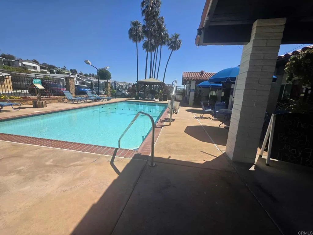 https://cdn.realtyfeed.com/cdn/127/306685655/adb84535eb1646de410136f28c1a2b5d.webp