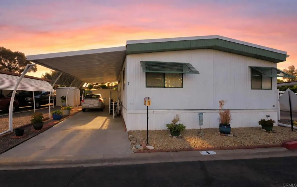 https://cdn.realtyfeed.com/cdn/127/306685655/e2b11d25b6f3cd99d92a4184032b51c5.webp