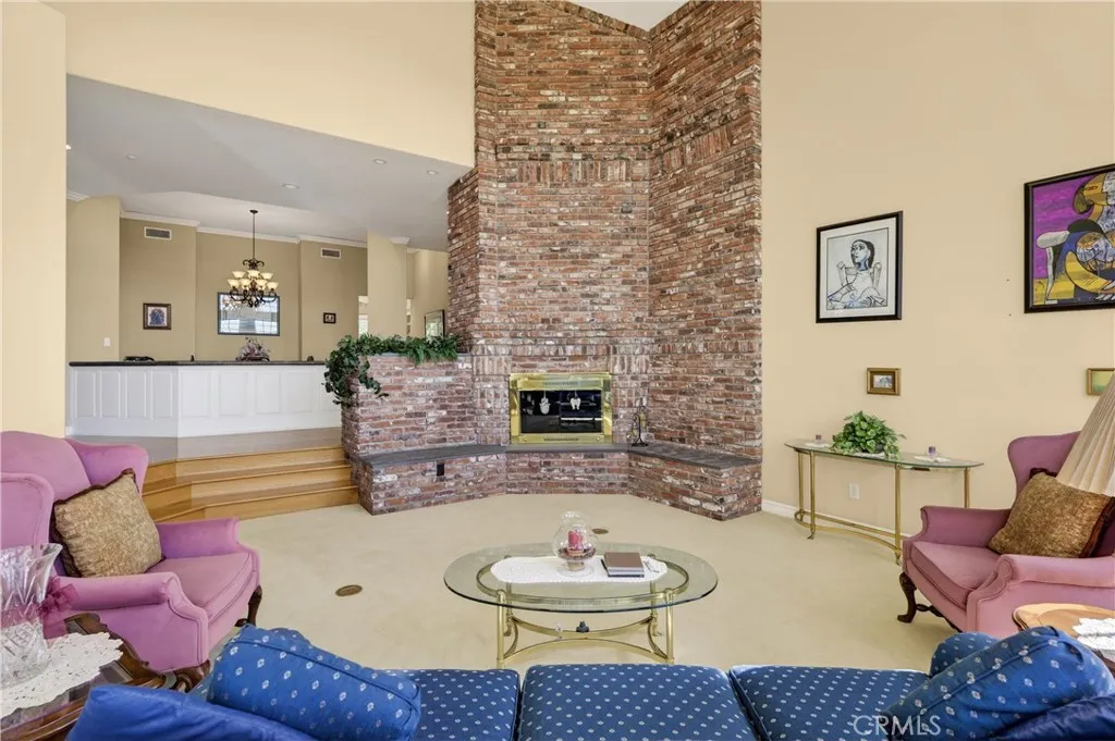 https://cdn.realtyfeed.com/cdn/127/306685657/1bc5f87b21f95ba89a3cb96a5c44feca.webp