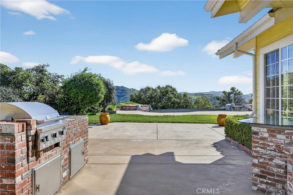 https://cdn.realtyfeed.com/cdn/127/306685657/68f210efeec6851d3e8e292ec7538b80.webp